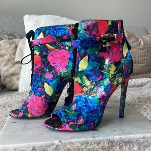 Brian Atwood Belindford pink multicolor floral peep toe booties 8/38.5